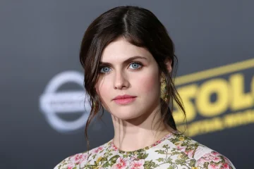 Alexandra Daddario Height